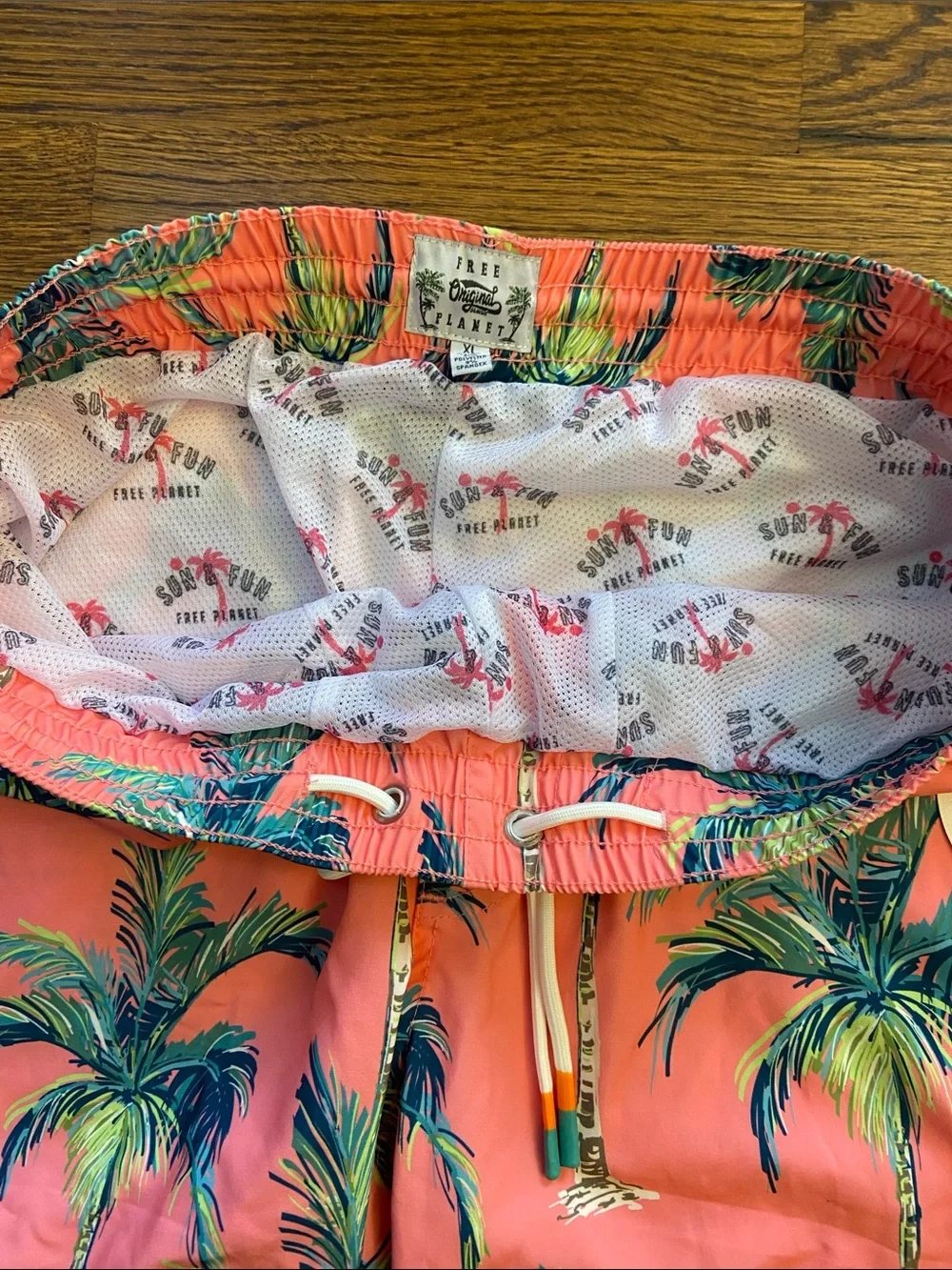 Free‎ Planet Coral Palm Print Swim Trunks XLarge, NWT, Beach, Swimwear, Tropical